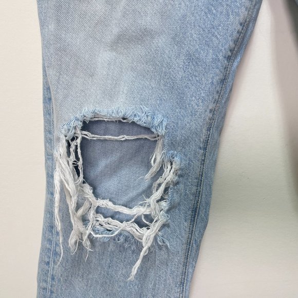 America Eagle Mom Jeans sz 6 - Picture 3 of 16